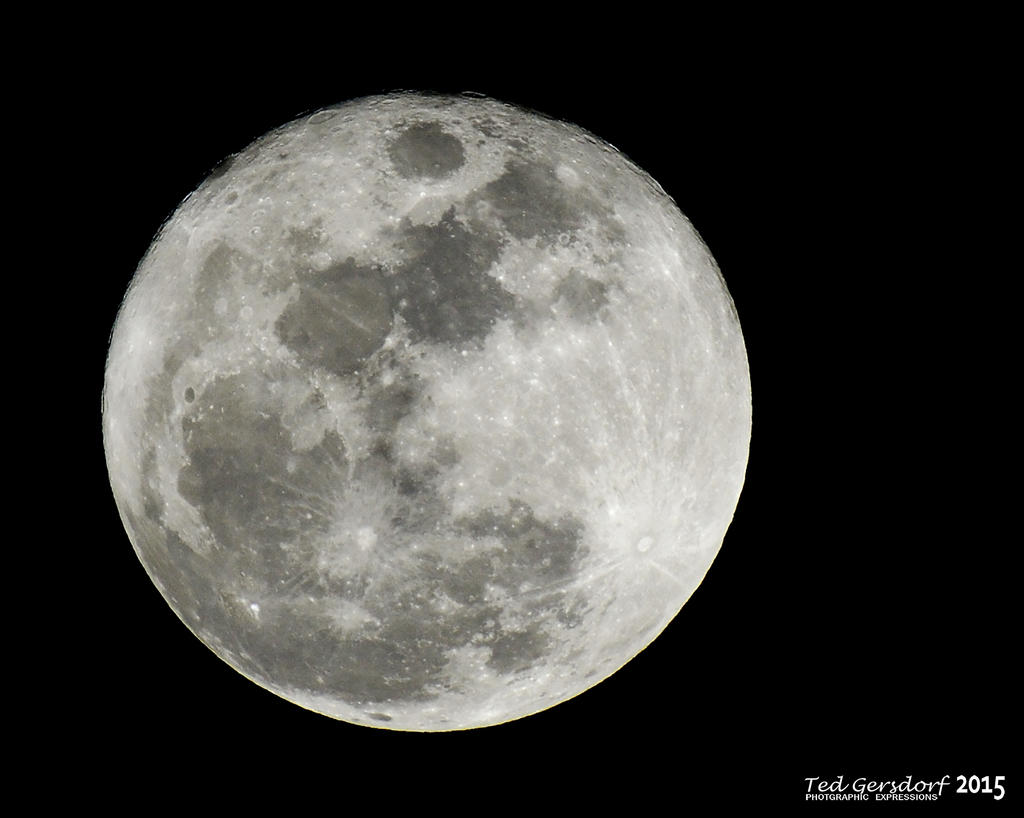 12-25-15 Christmas Moon   1.jpg