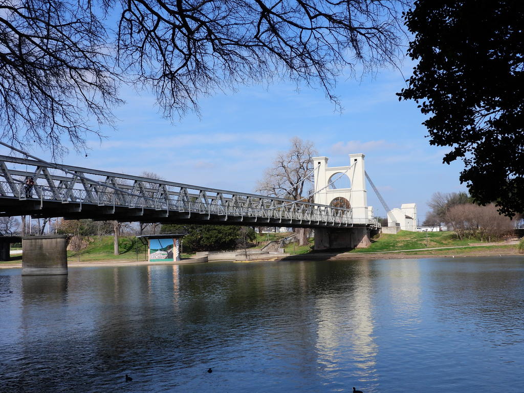 1870 Waco Suspension Bridge 001_sm.jpg