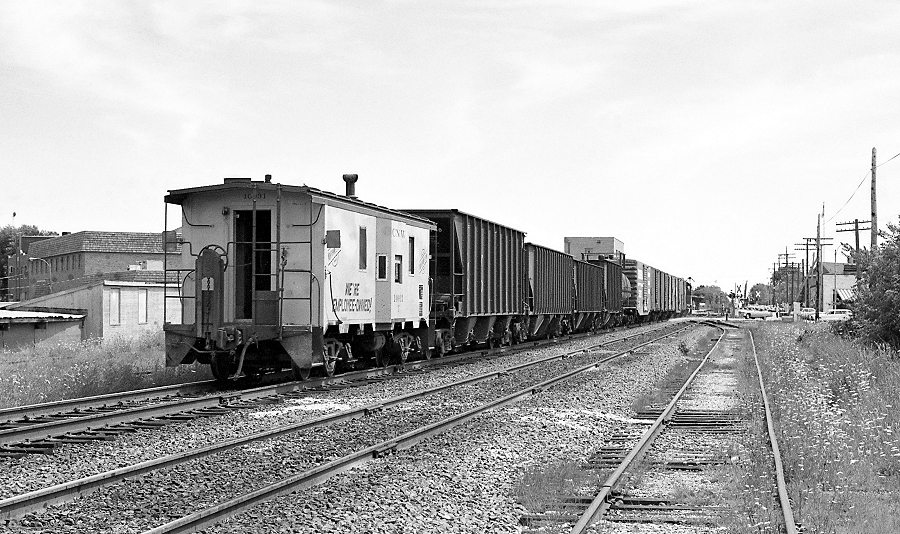 1970s Mid 037b CNW Barrington IL - for upload.jpg
