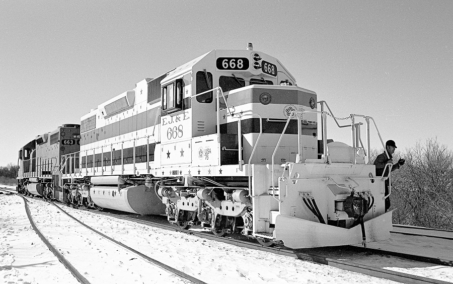 1976-02-08 002b EJE Barrington IL - for upload.jpg