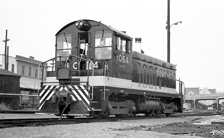 1977-06-16 002b Knoxville TN - for upload.jpg