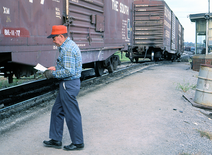 1980-01 003b Knoxville TN - for upload.jpg