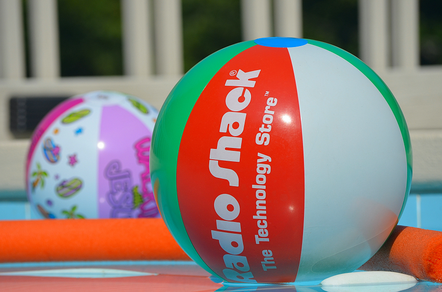 2012-07-30b Radio Shack Beachball 1 - for upload.jpg