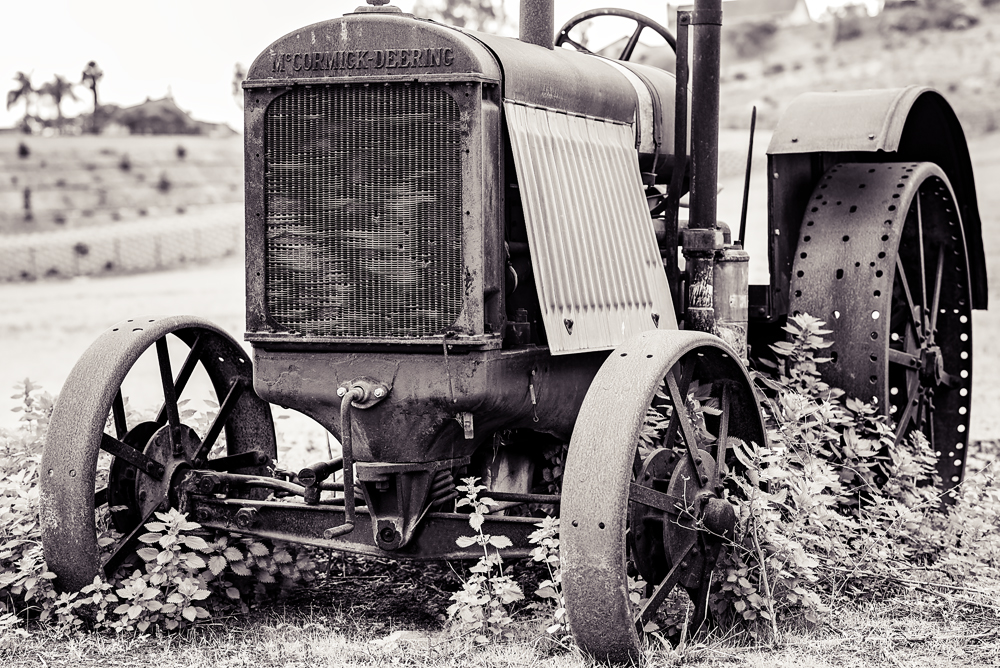 23 January 2016 - Abanonded Tractor.jpg