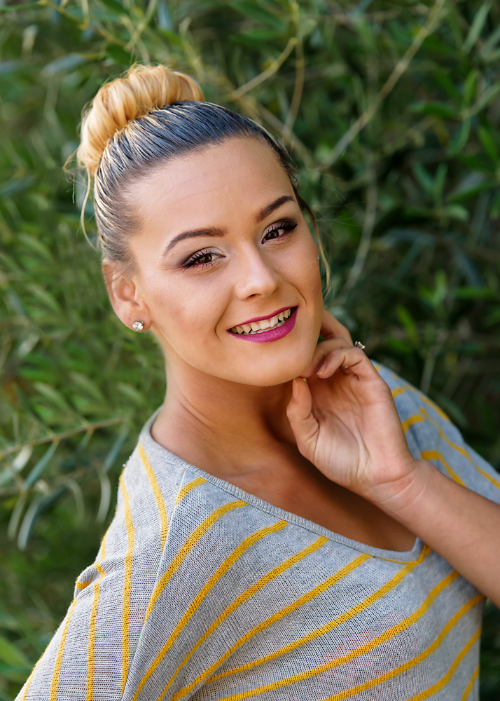 27 April 2016 - Presenting Ashley.jpg