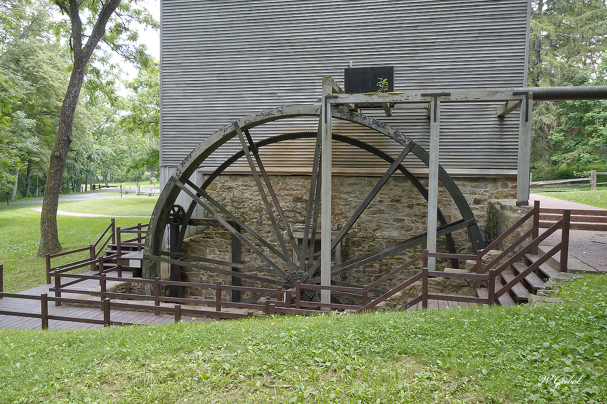 32 foot Fitz water wheel sm.jpg