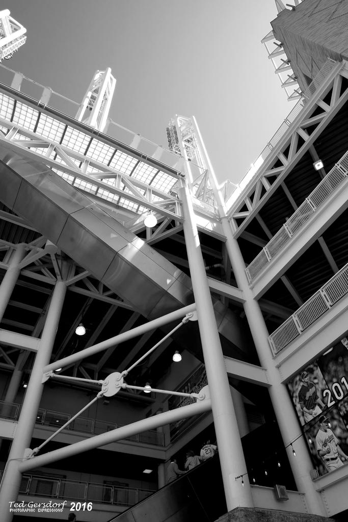 4-17-16 Tribe-Mets   9.jpg