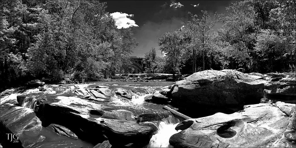 6-27-16 Berea Falls ND   5 BWsm.jpg