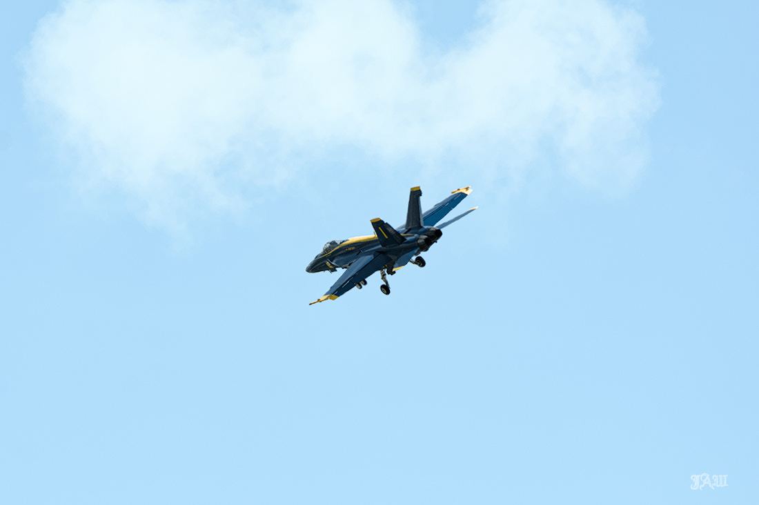 71D_9398_Aircraft.jpg