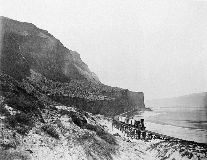 776px-Portage_Railroad_Cape_Horn_1867.jpg