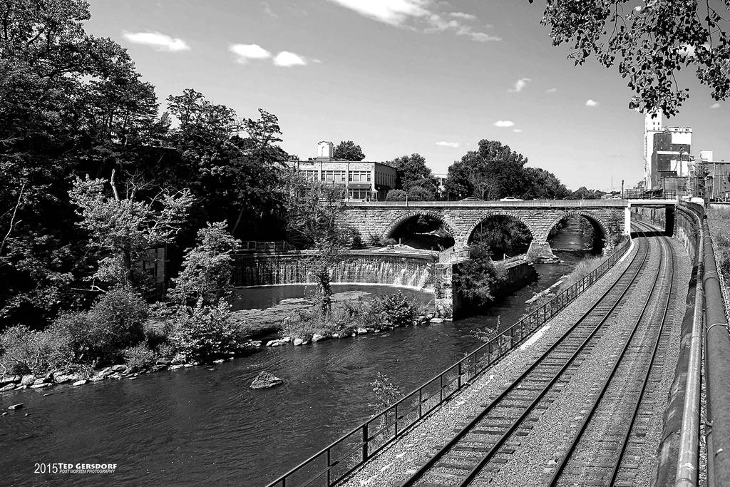 8-13-15 Kent Falls   2BW.jpg