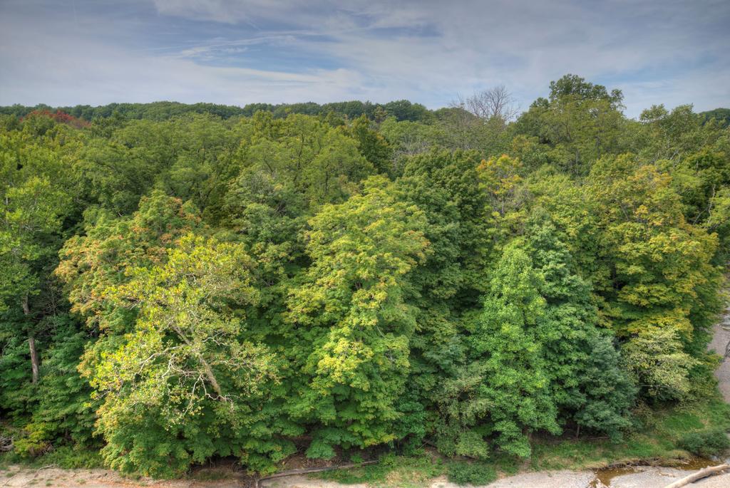 9-26-15 Frostville and Valley HDR Pano Part 2.jpg