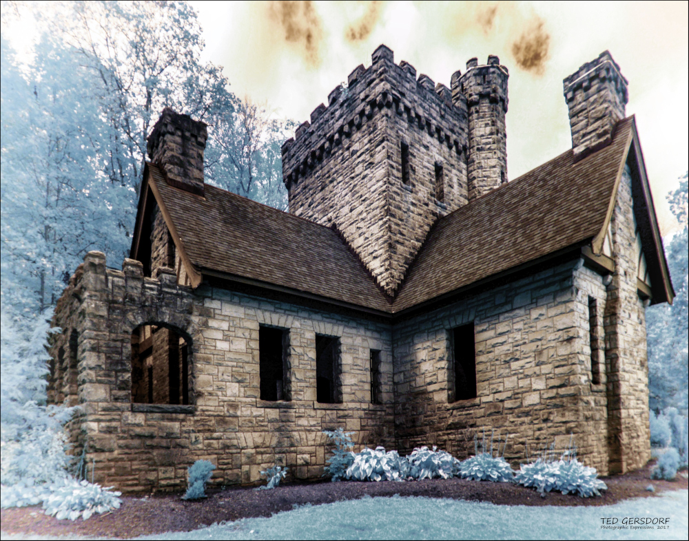 9-28-17 Squires Castle  IR   (1 of 1)-5.1_01.JPG