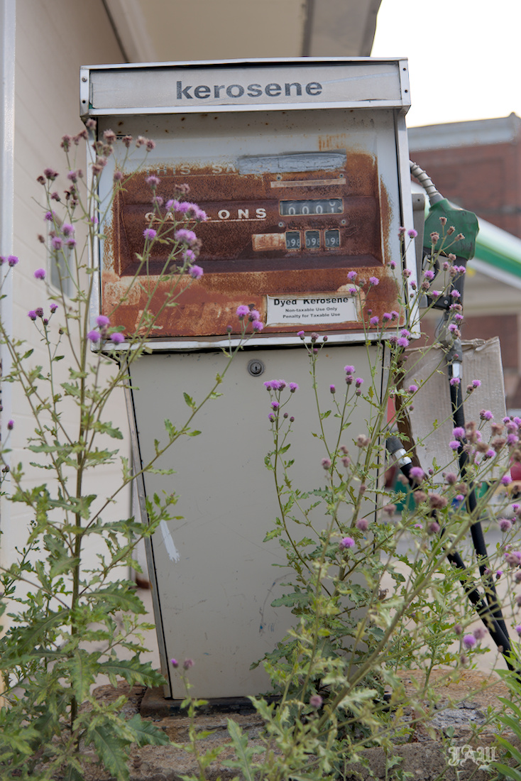 _D814943__Gas Station.jpg