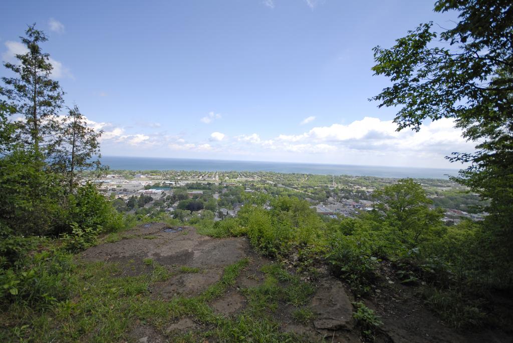 Niagara Escarpment overlooking Lake Ontario