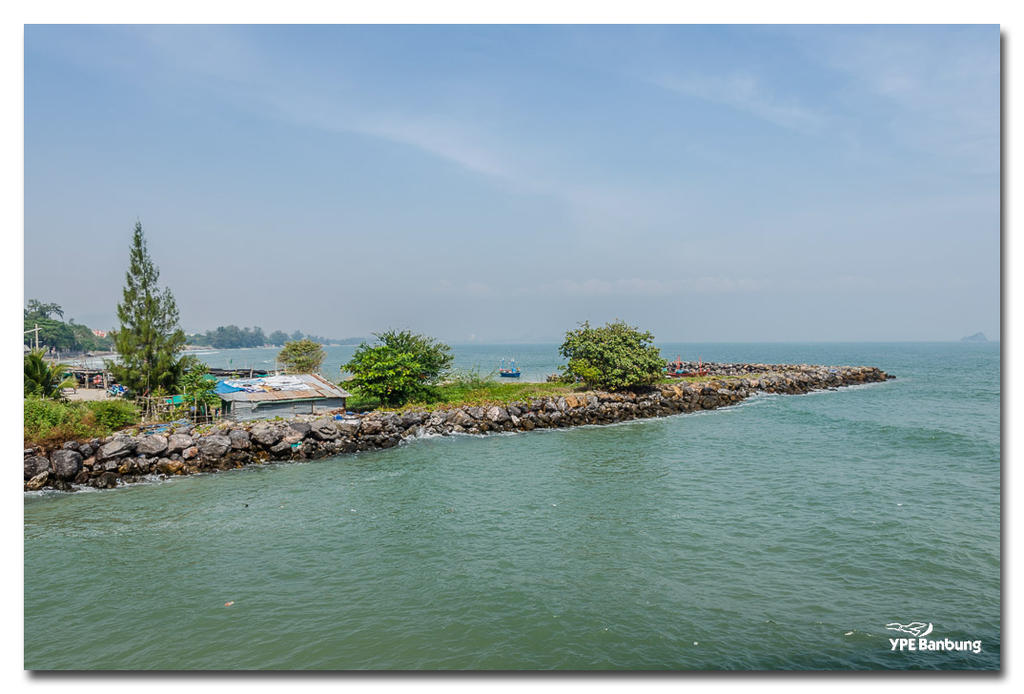 at-the-sea-hua-hin1-1-FrameShop.jpg