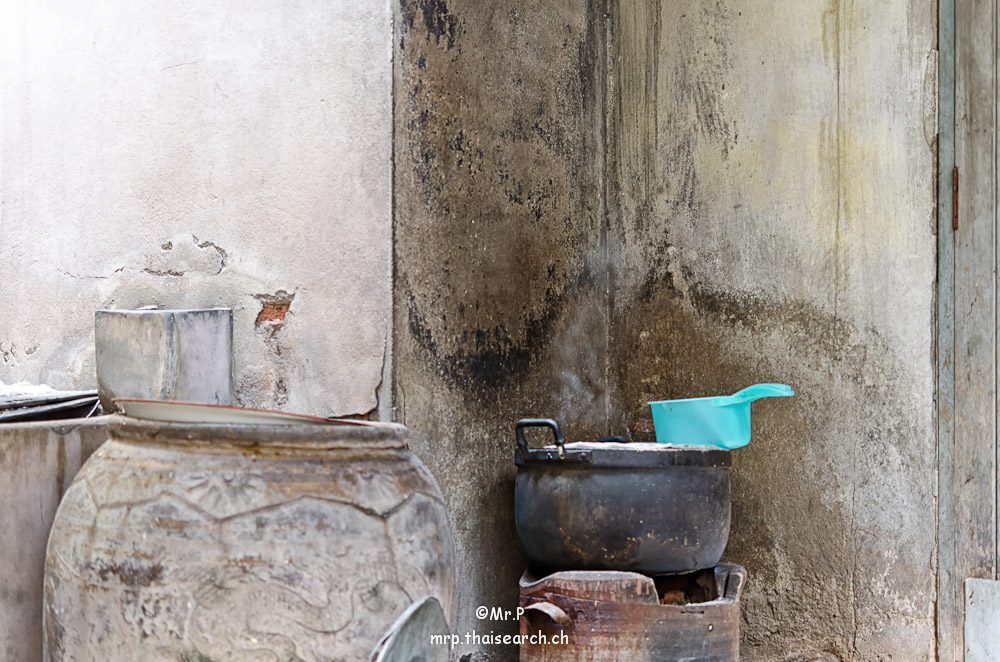 back-courtyard-1.jpg