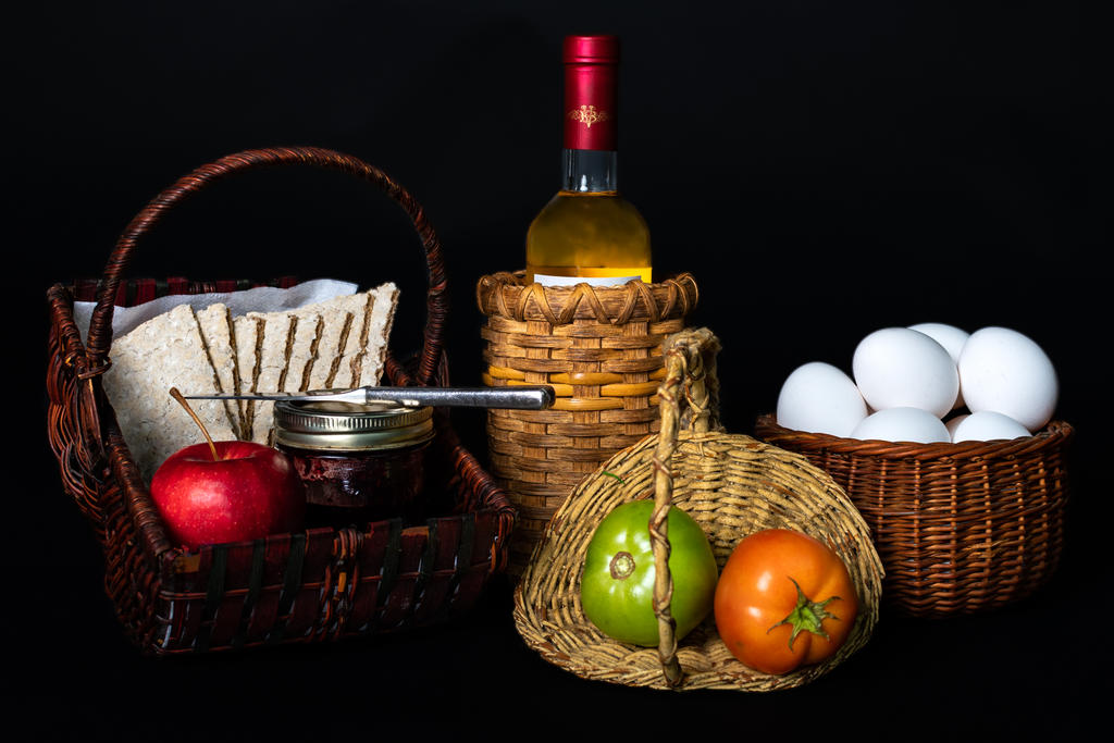 Basket Still Life 1 (1 of 1).jpg
