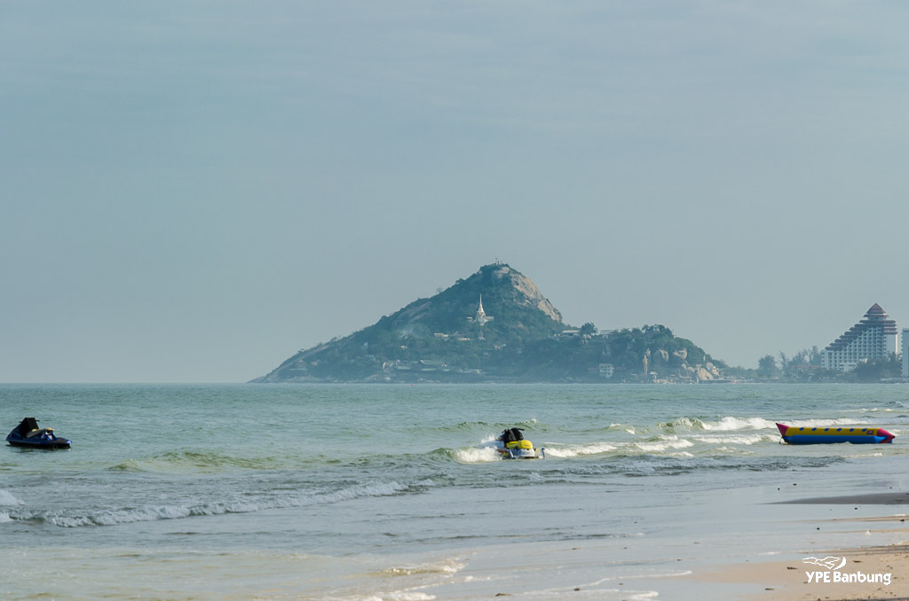 beach-2.jpg