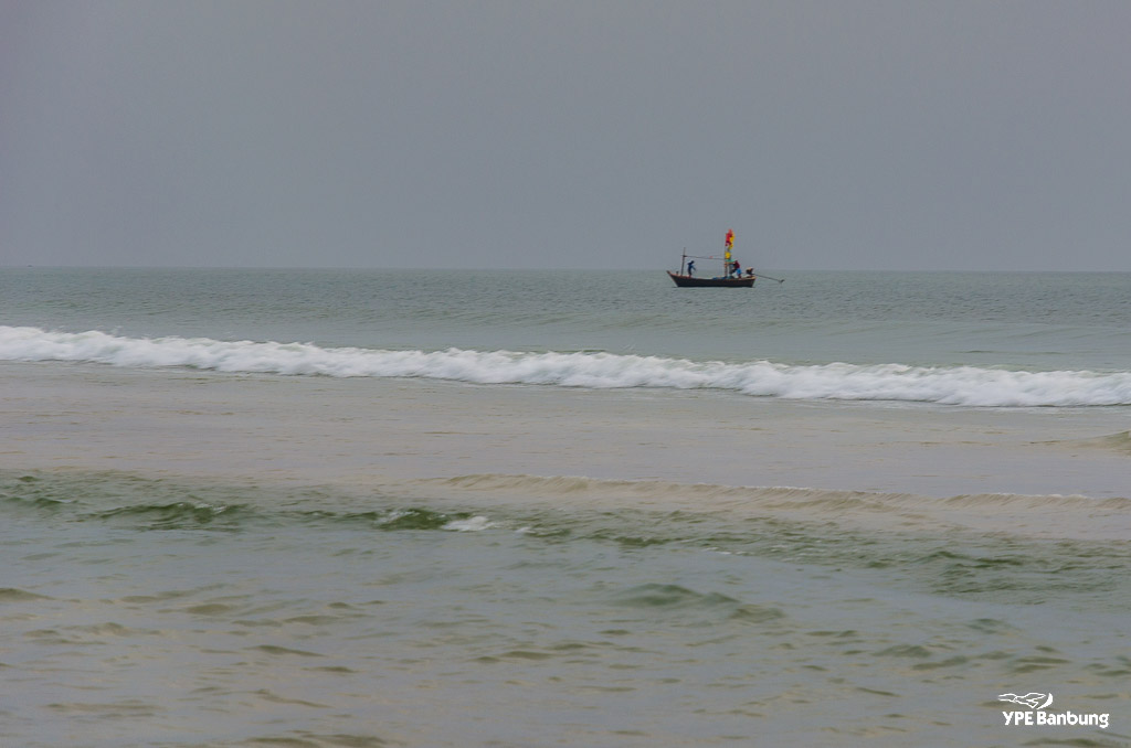 beach1-2.jpg