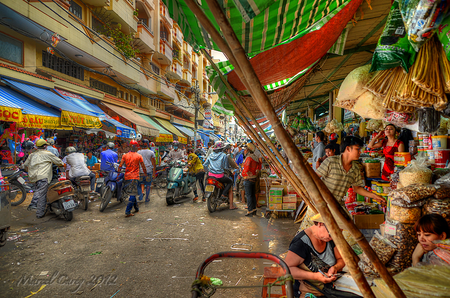 Binh Tay market in Saigon.jpg