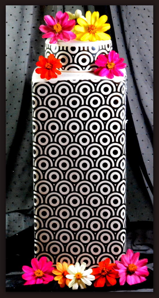 Black and White Vase with Flowers.jpg