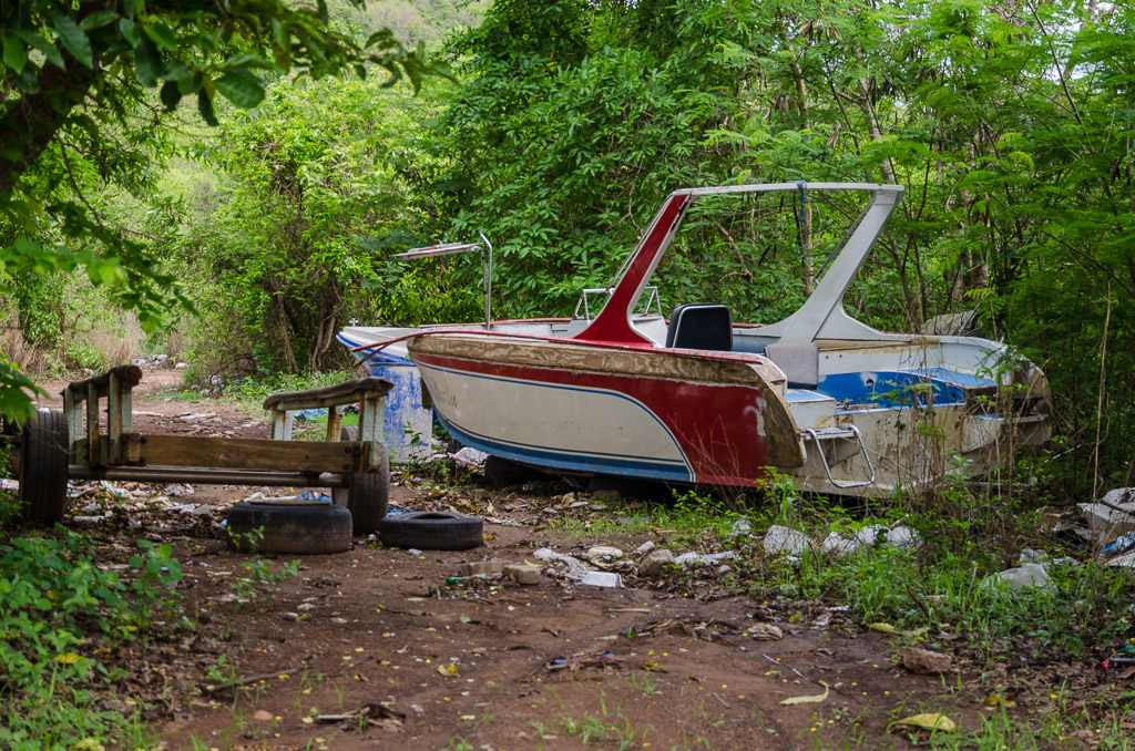 boat-1.jpg