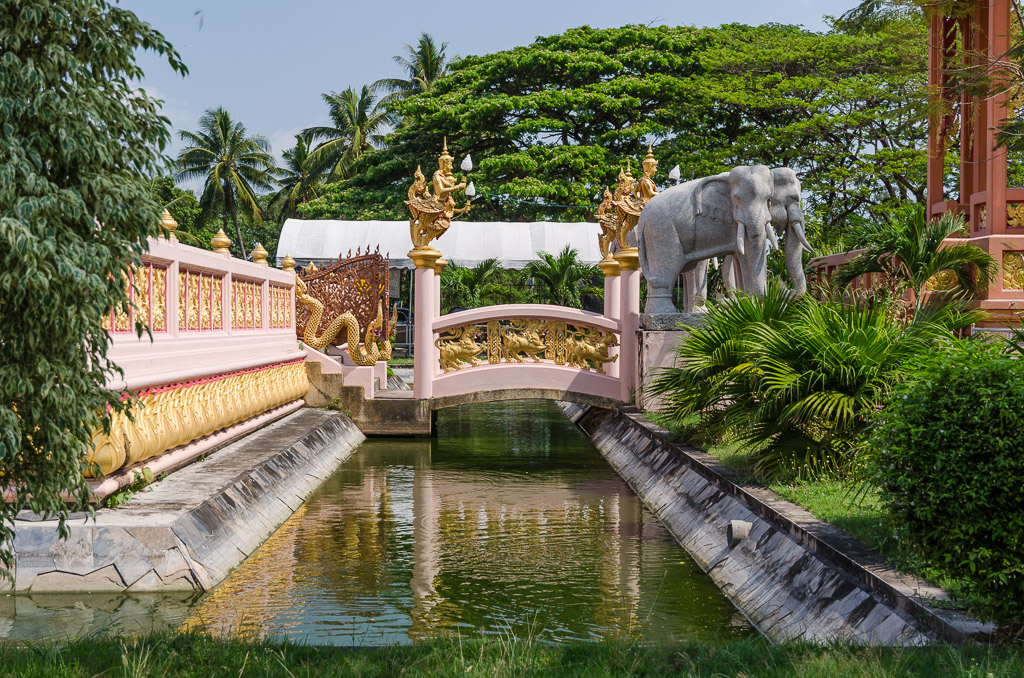 bridge-elephant-2.jpg