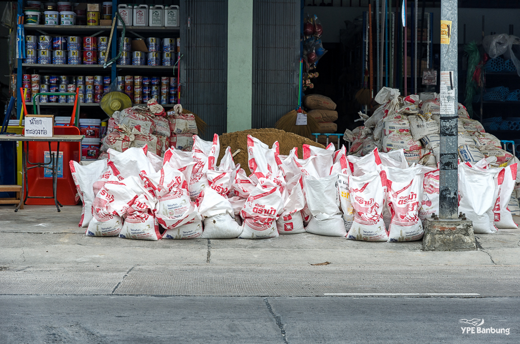 building-supplies-1.jpg