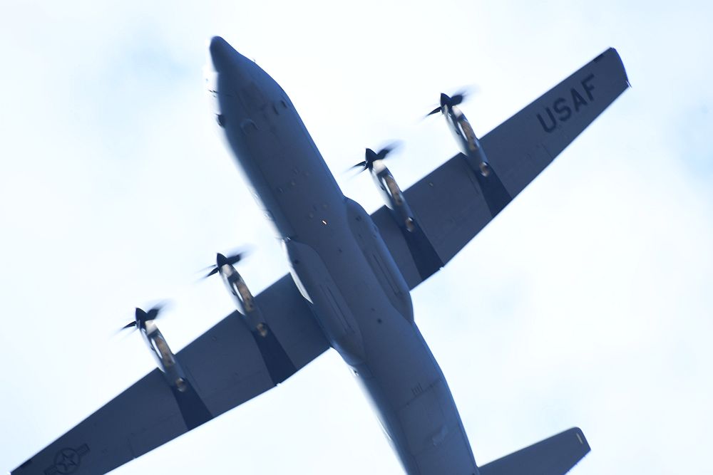 C 130 1 - 1000.jpg