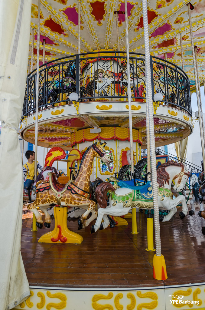 carousel-1.jpg