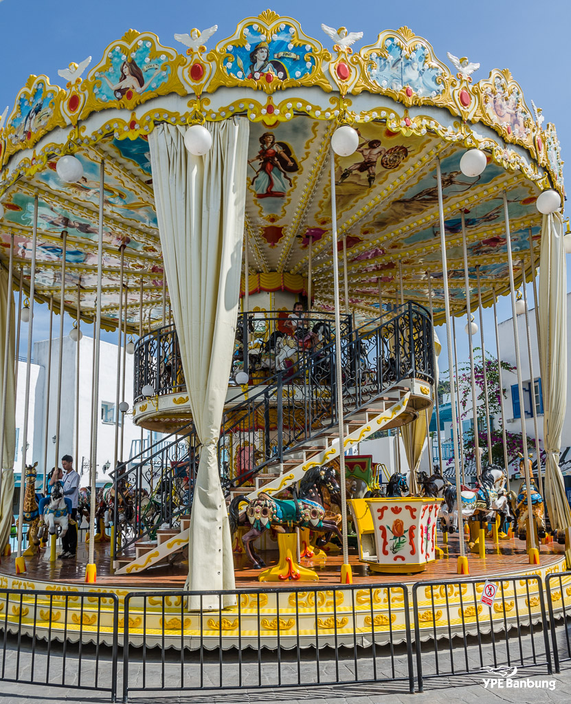 carousel-3.jpg