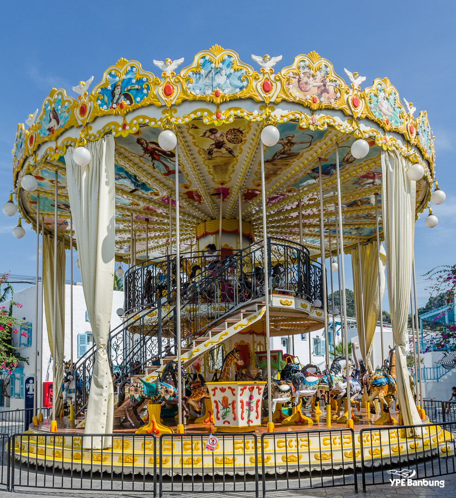 carousel-4.jpg