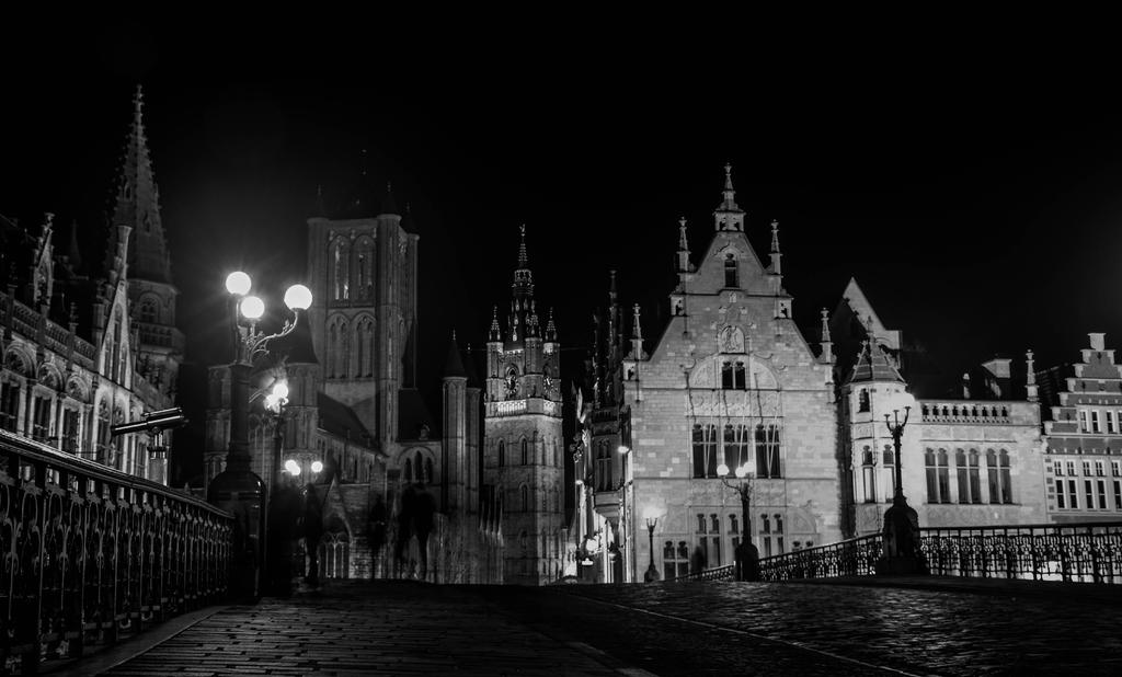 Castle-2.jpg