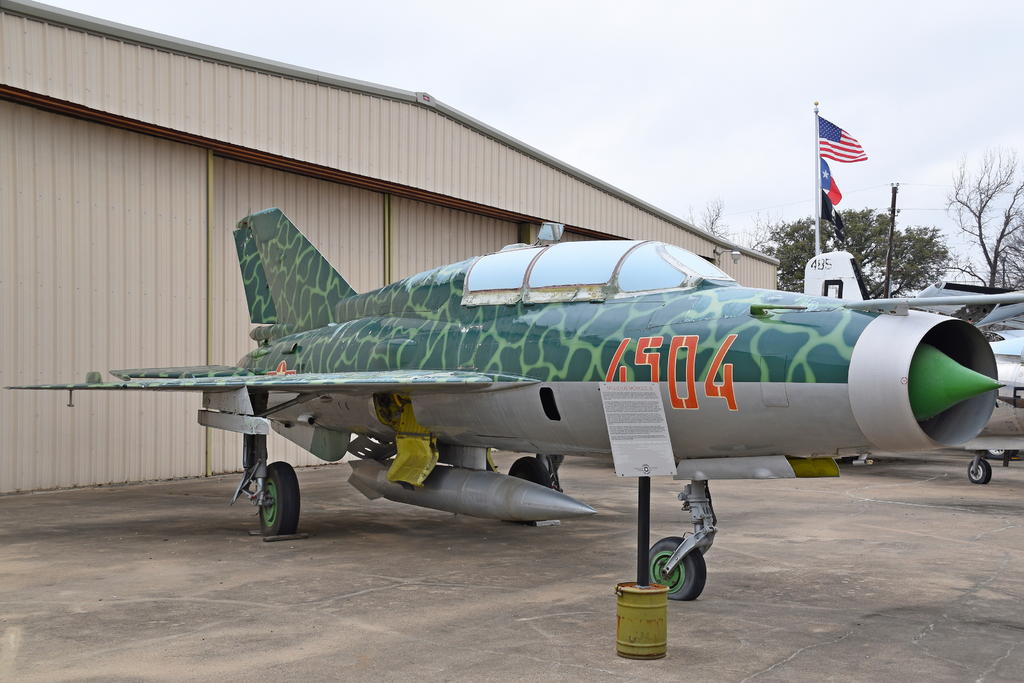 CFM 15 - MiG-21US.jpg