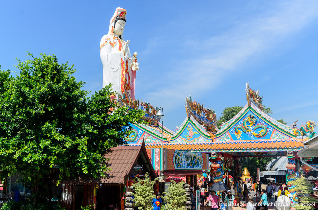chachengsao white statue-4.jpg