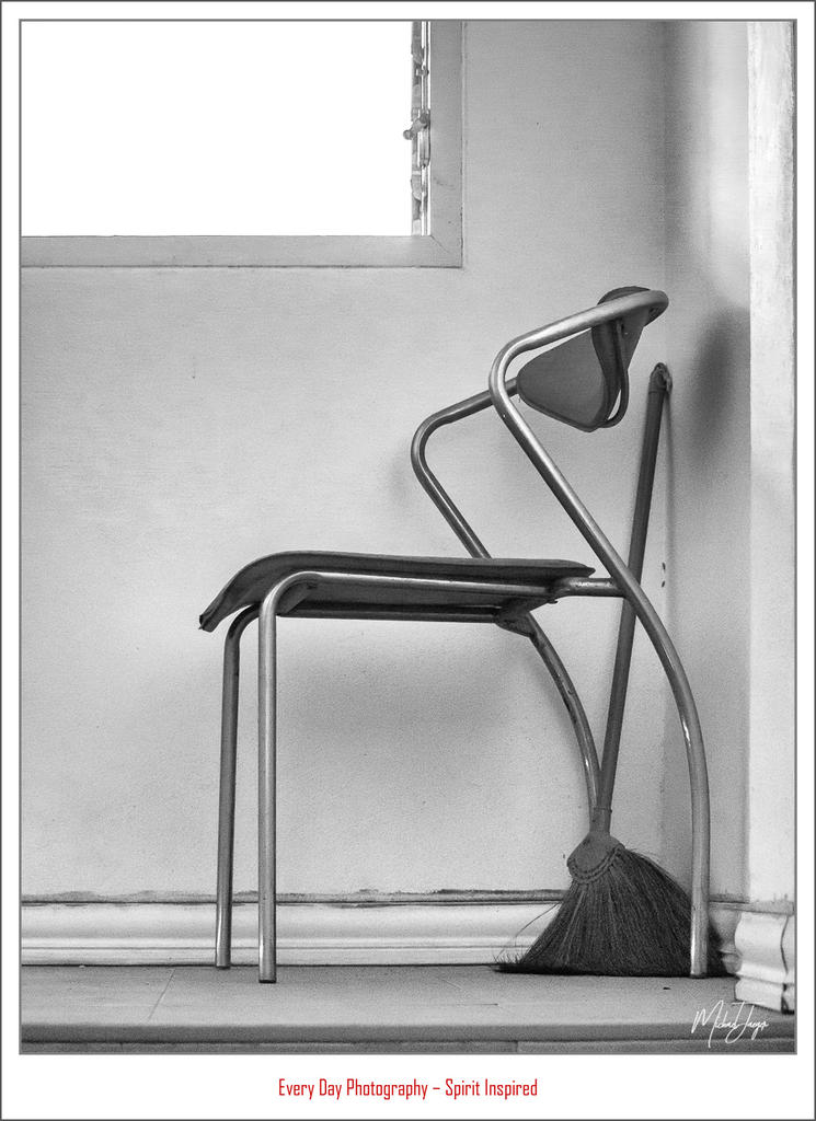 chair-1.jpg