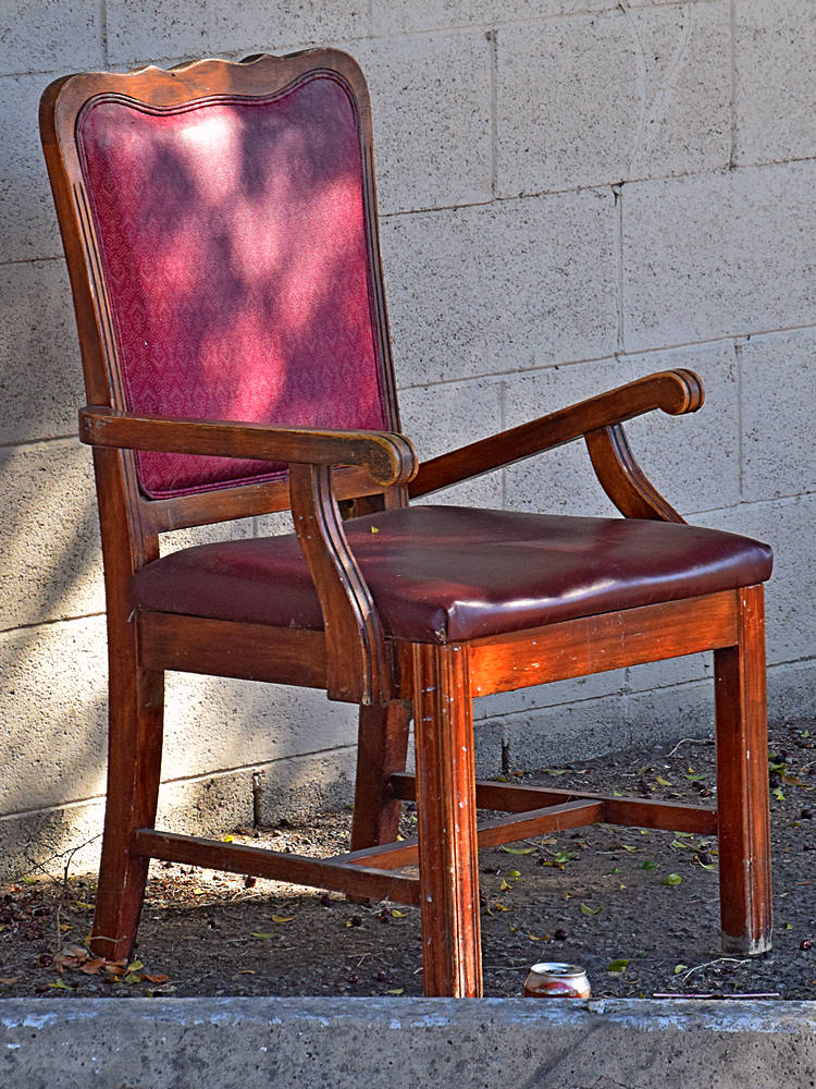 Chair.jpg