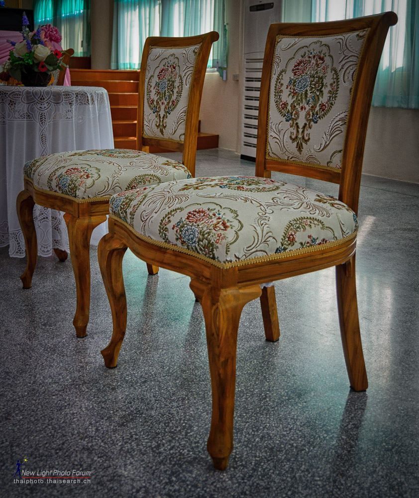 chair.jpg