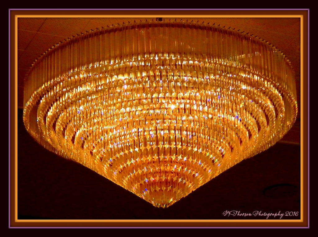 Chandelier at U of U 3-1-2016.jpg