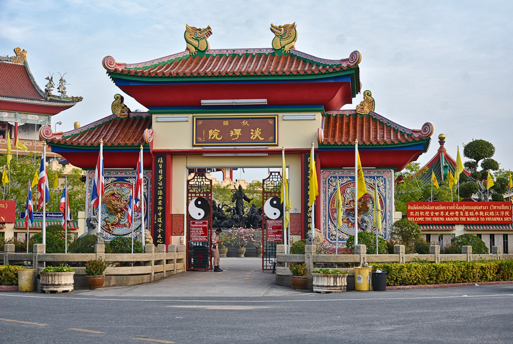 chineseshrine-2.jpg