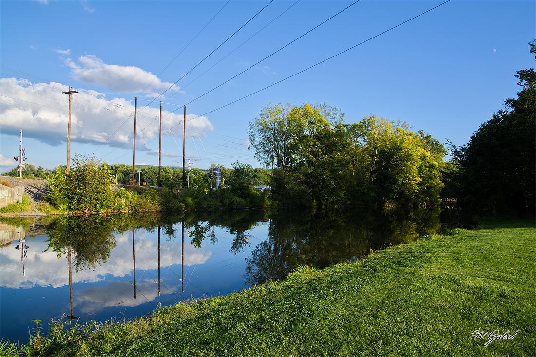 CloudsInTheCreek1729 sm.jpg