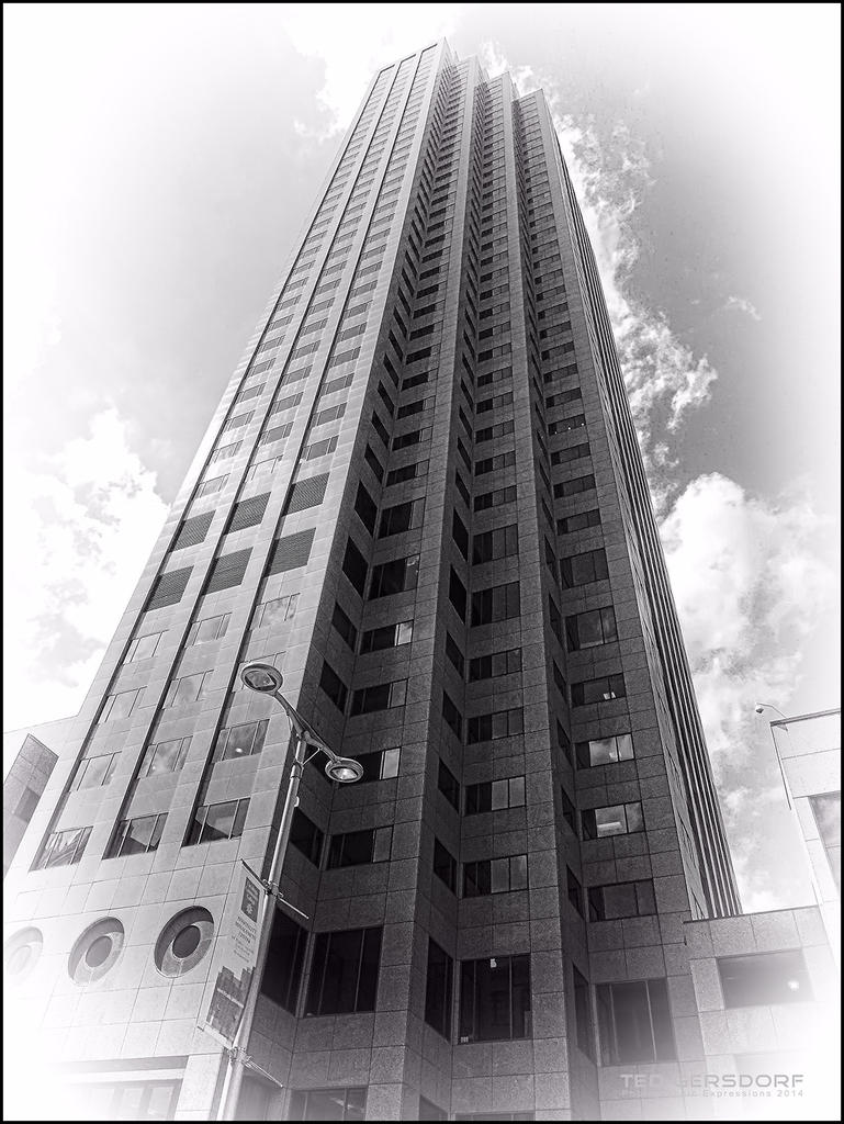 Collosus in Gray.jpg