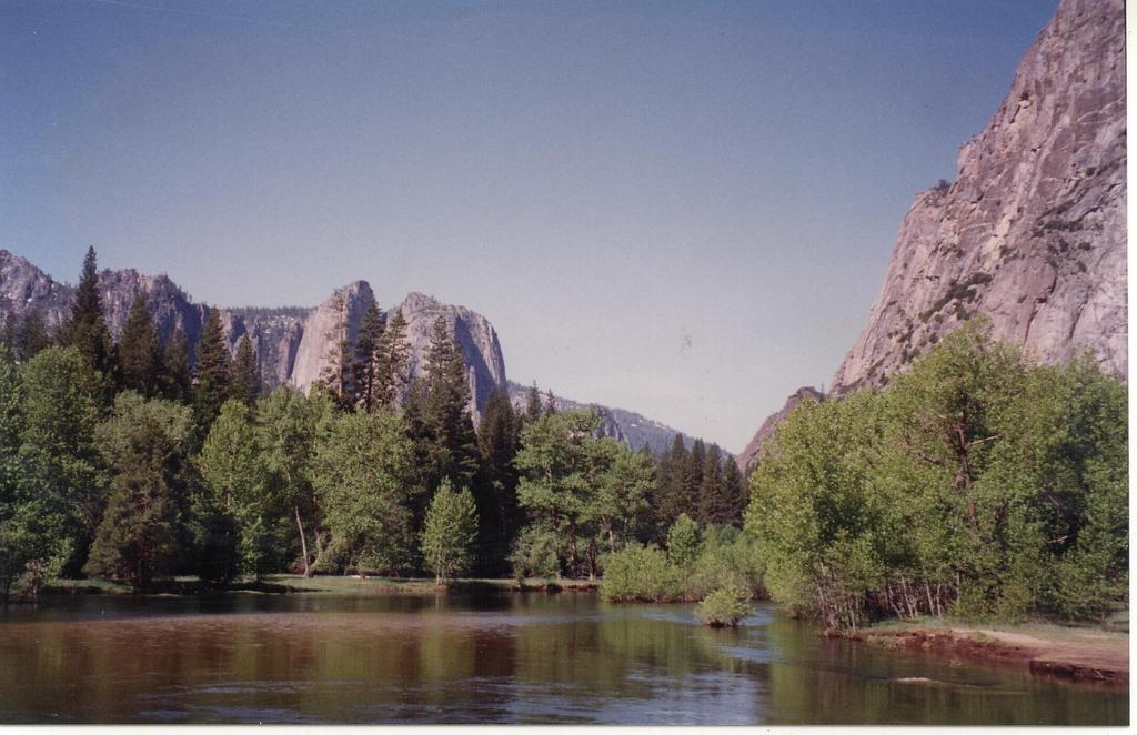 Color0023.jpg