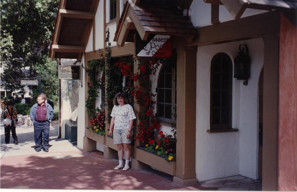 Color0036.jpg