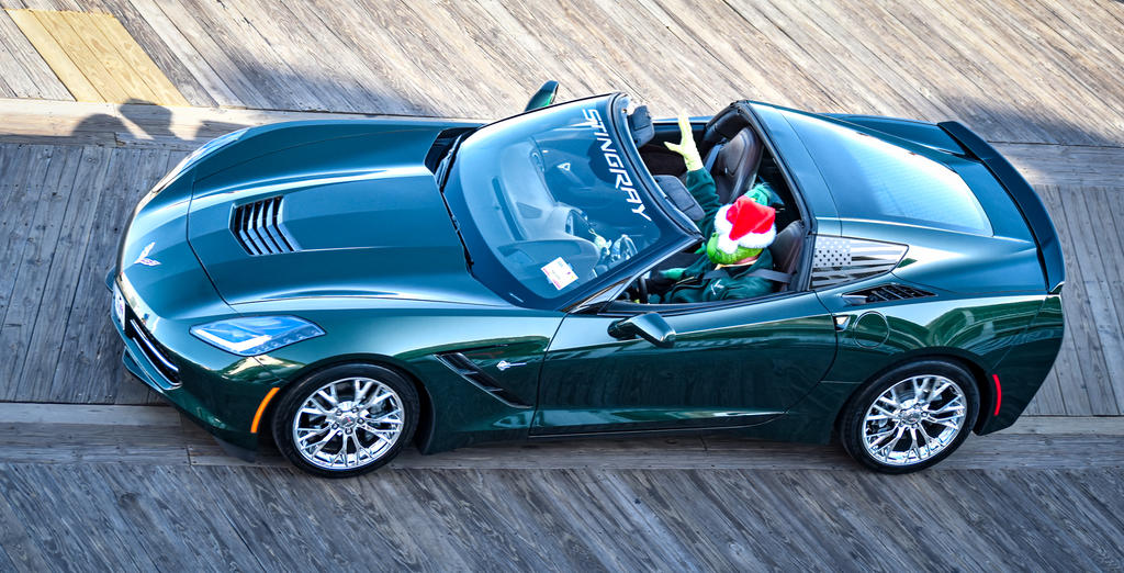 Corvette Grinch (1 of 1).jpg