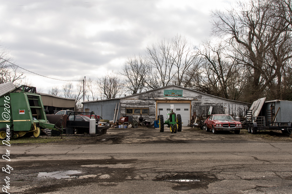 Country Garage-2871.JPG