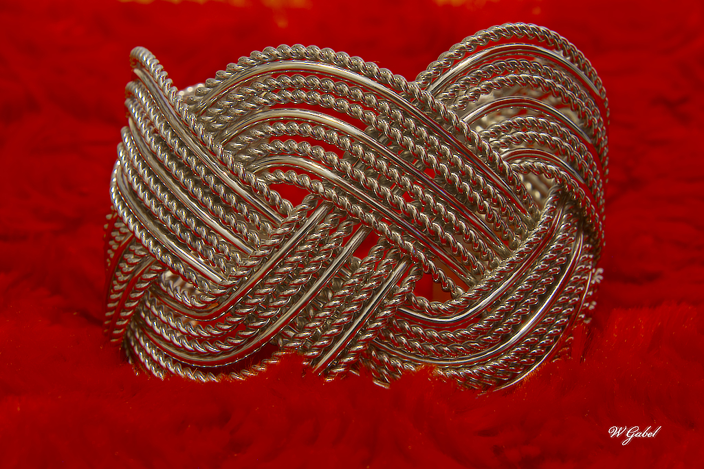 curves of steel 2 sm.jpg