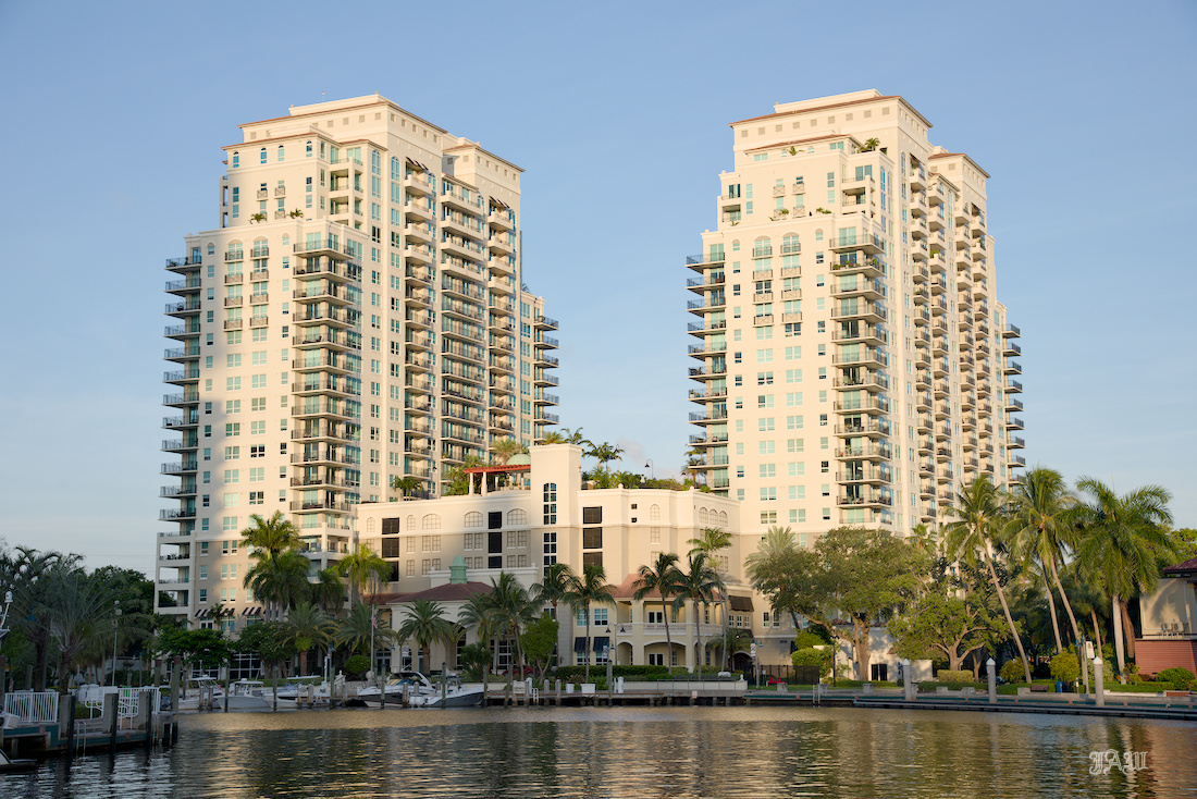 D81_3051.jpg