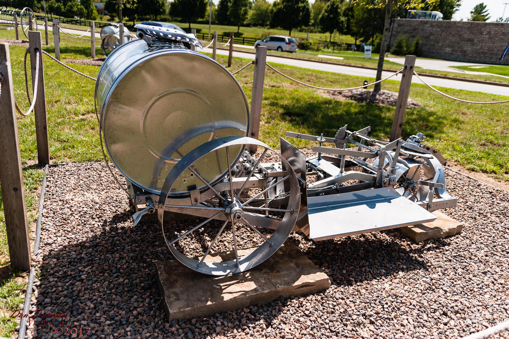 Desecrated Farm Machinrey-7863.jpg